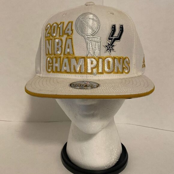 Adidas San Antonio Spurs‎ 2014 NBA Champions SnapBack Hat With Original Sticker - Picture 1 of 7